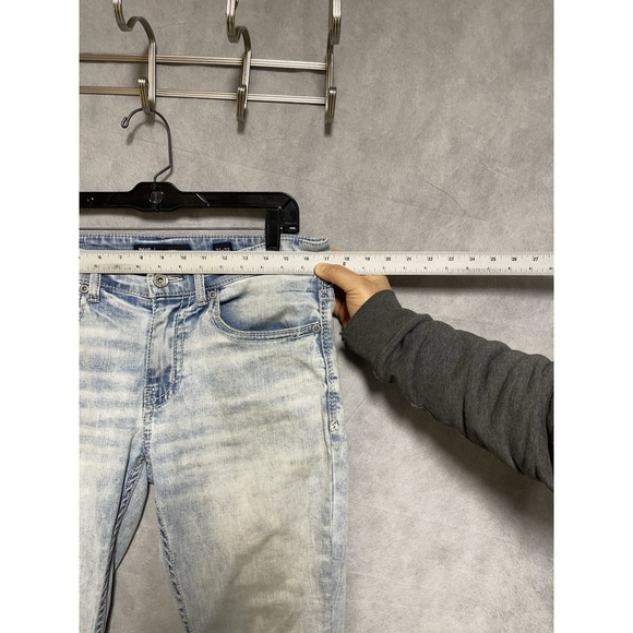 BKE Jeans Men 32x32 Blue Aiden Buckle Denim Pants Whiskered Straight Stone Wash - Picture 2 of 9